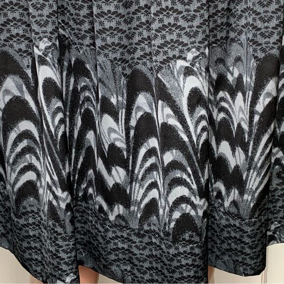 Banana Republic Skirt Elastic Waistband Side Pockets Black/Gray Size L - Picture 9 of 12